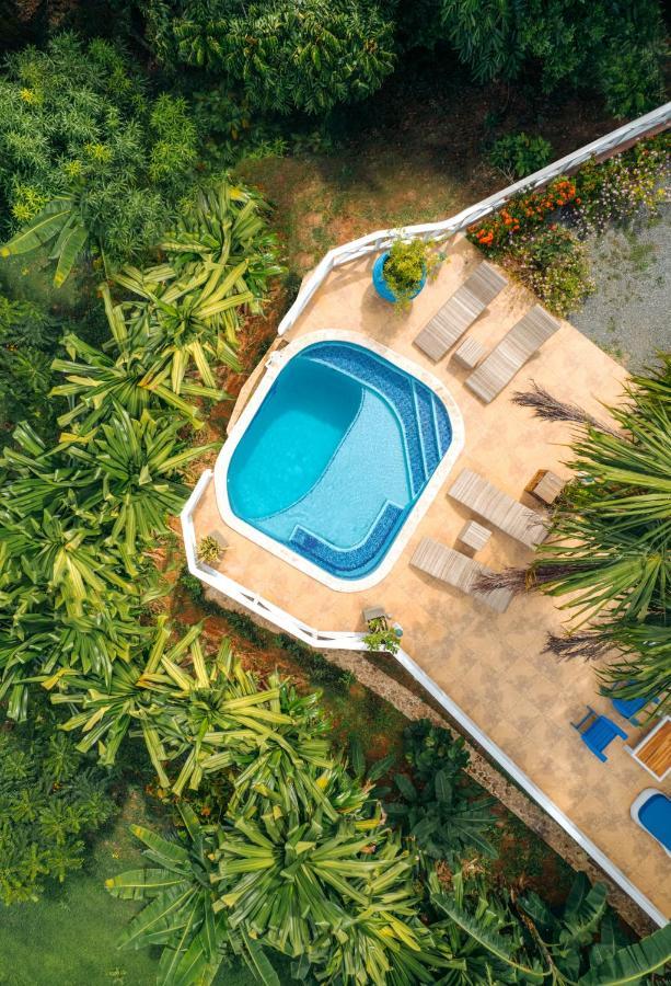 ווסט ביי Blue Roatan Resort מראה חיצוני תמונה
