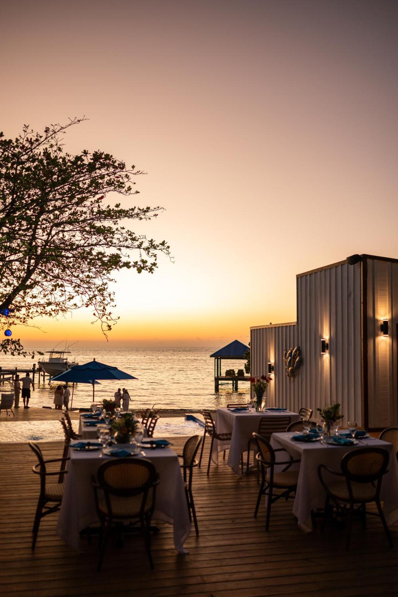 ווסט ביי Blue Roatan Resort מראה חיצוני תמונה