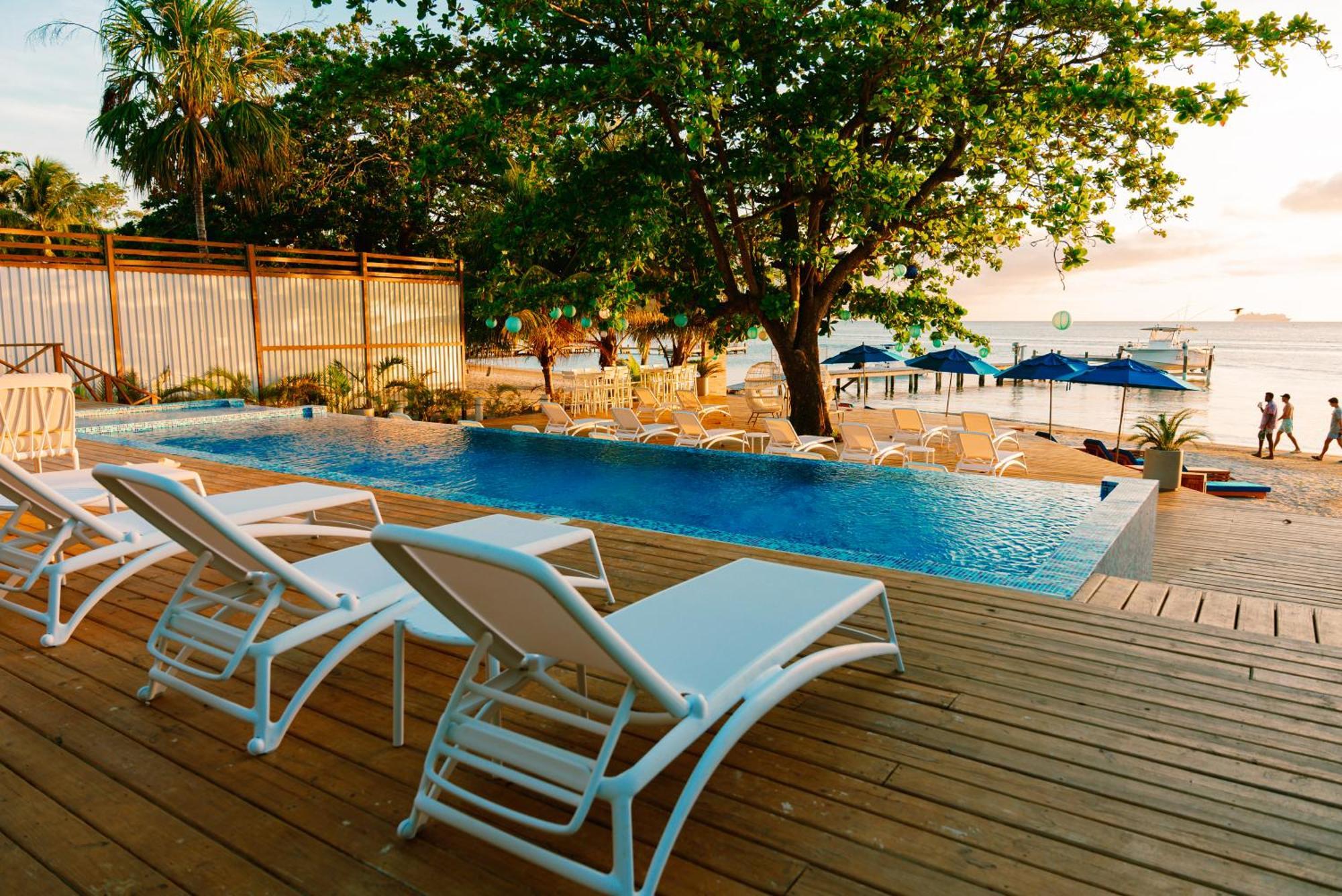 ווסט ביי Blue Roatan Resort מראה חיצוני תמונה